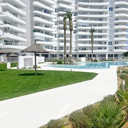 Global Properties, Con Terraza, Vistas Al Mar Y A La Piscina