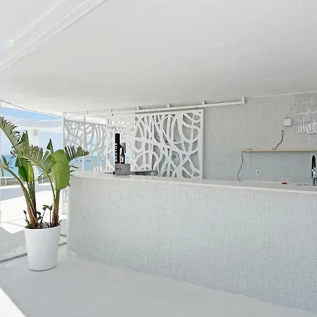 Global Properties, Con Terraza, Vistas Al Mar Y A La Piscina *