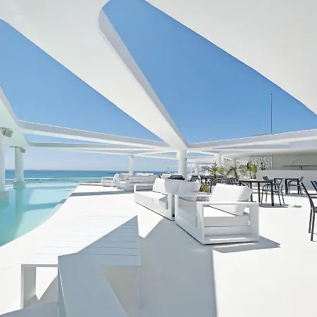 Global Properties, Con Terraza, Vistas Al Mar Y A La Piscina Appartement
